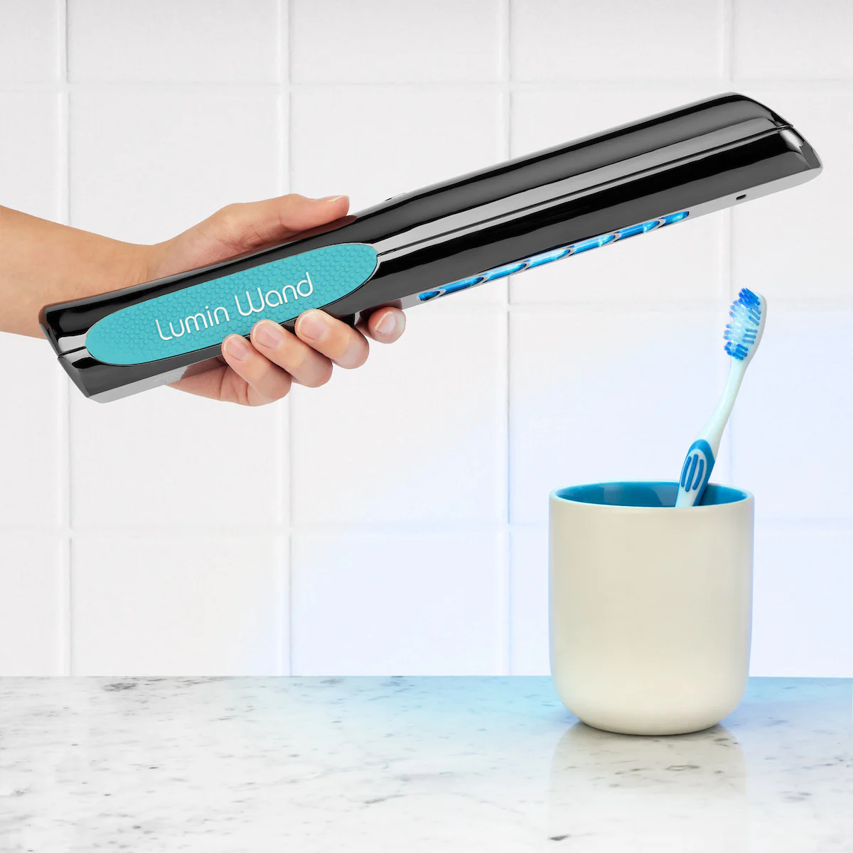 Lumin Wand Portable UVC Sanitizer - Image 3